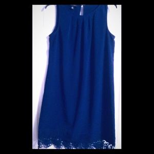 Nice comfortable dress with lace trim at bottom